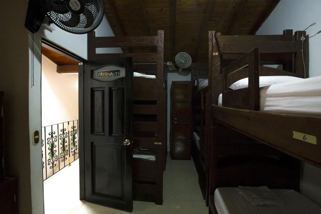 Arcadia Hostel Medellin Room photo